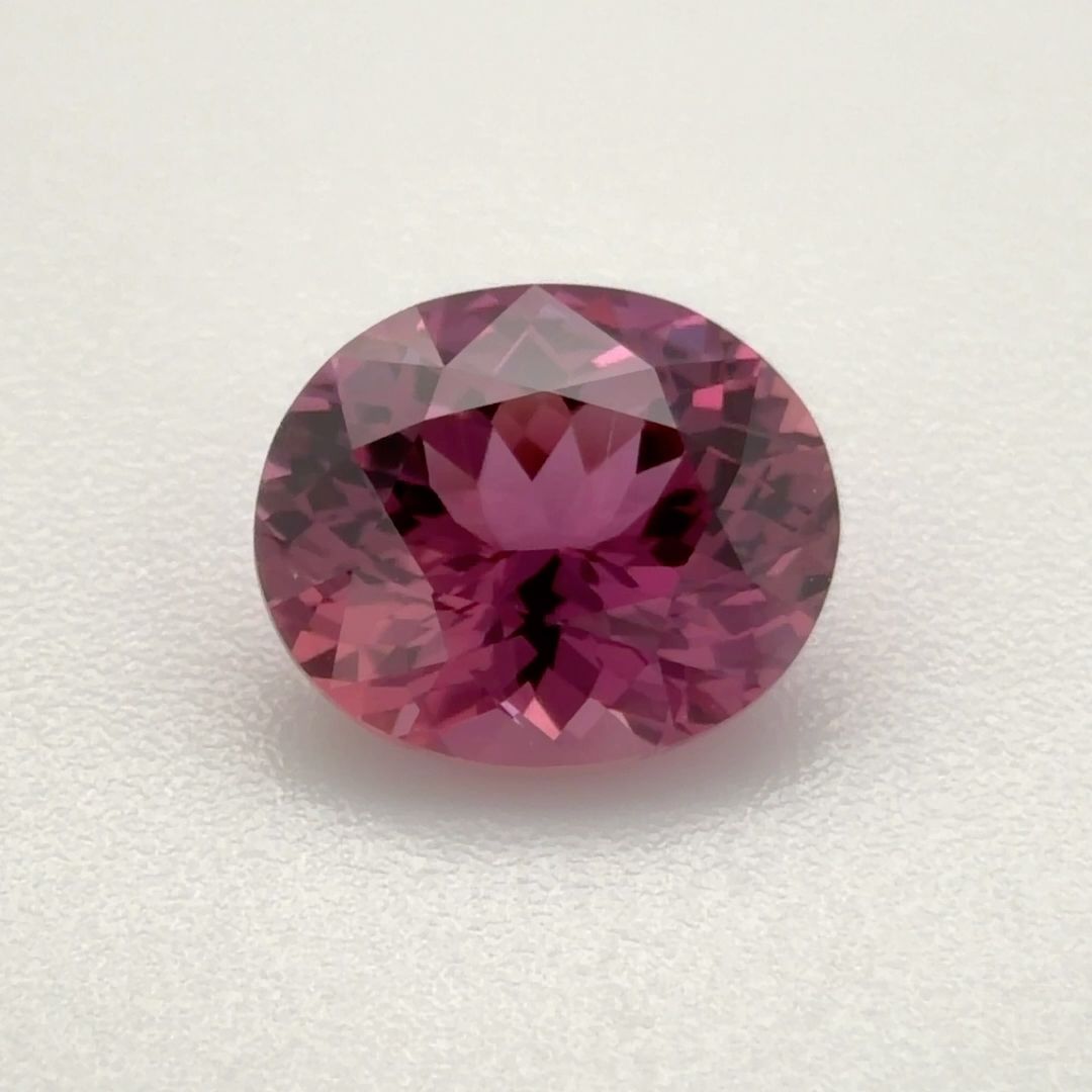 Oval Pink Sapphire 0.8ct loose gemstone