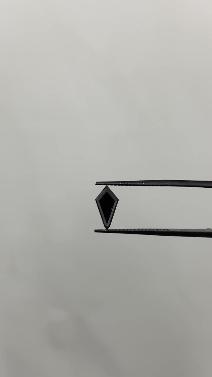 Kite Fancy Dark Gray Natural Diamond 0.66ct VVS2 loose diamond