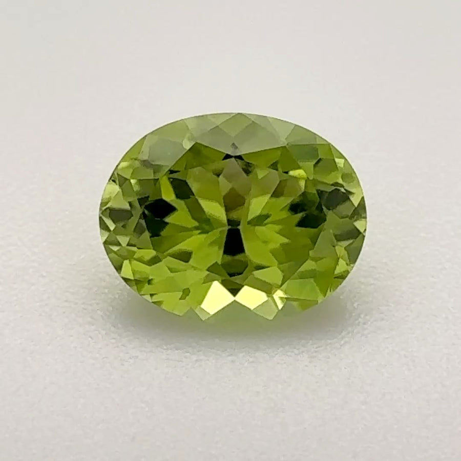 Oval Green Peridot 1.115ct loose gemstone