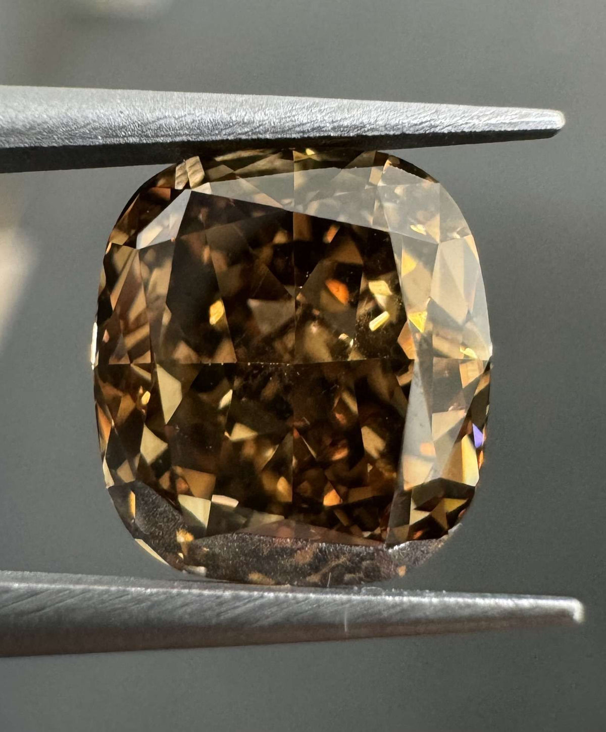 Cushion Fancy Dark Orangy Brown Natural Diamond 3ct VS1 loose diamond