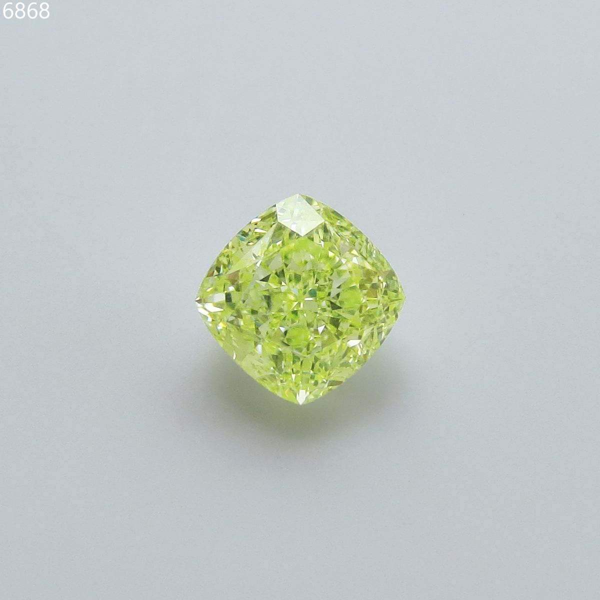 Cushion Fancy Green Natural Diamond 2.01ct VS2 loose diamond