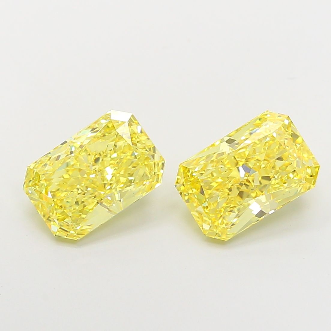 Radiant Fancy Vivid Yellow Lab-grown Diamond 3.01ct VS2 loose diamond