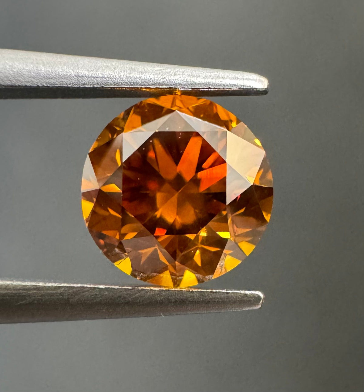 Round Fancy Deep Yellowish Orange Natural Diamond 0.68ct I1 loose diamond