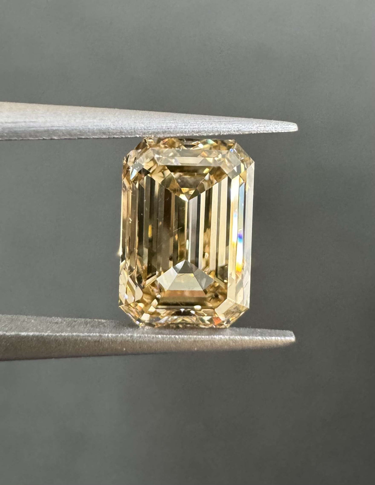Emerald Fancy Brown Orange Natural Diamond 1.71ct VVS2 loose diamond