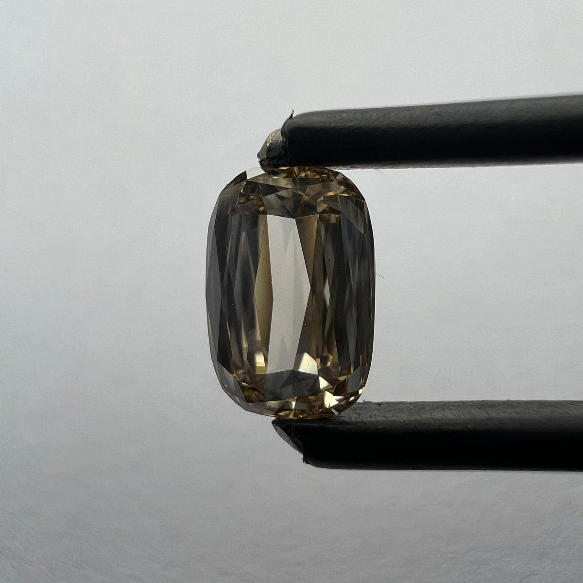 Cushion Brown Lab-grown Diamond 0.88ct VS1 loose diamond