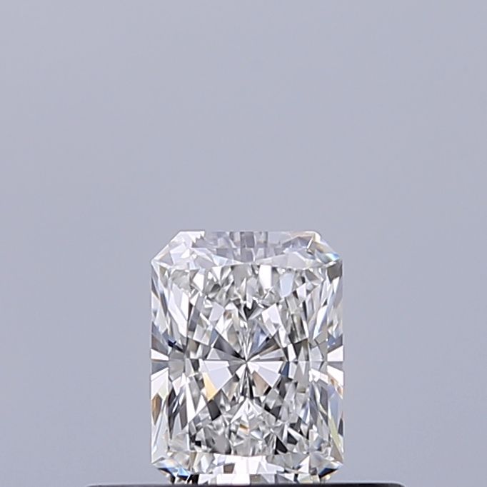 Radiant Natural Diamond 0.31ct E VVS2