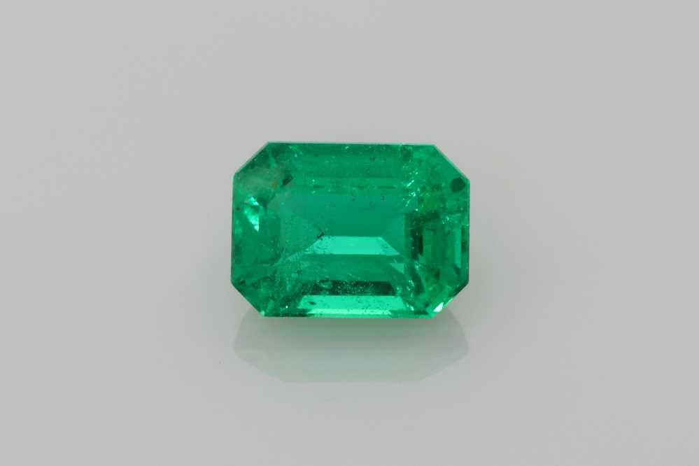 Emerald Green Emerald 1.57ct loose gemstone