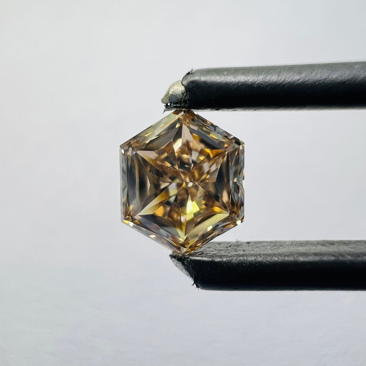 Hexagonal Orange Lab-grown Diamond 0.52ct VVS2 loose diamond