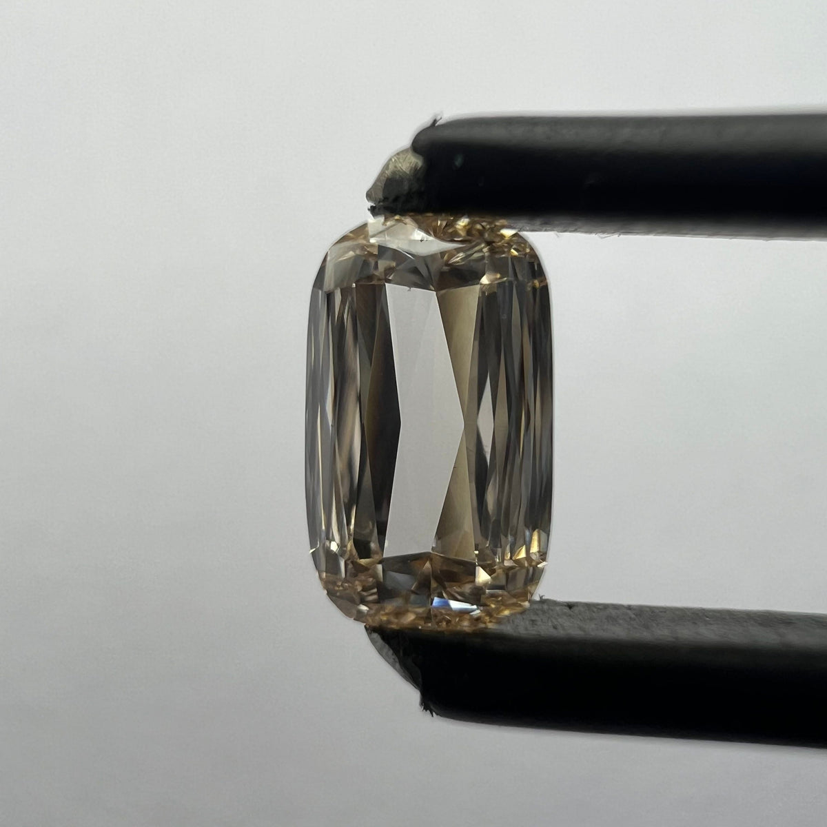 Cushion Orange Lab-grown Diamond 0.5ct VS1 loose diamond