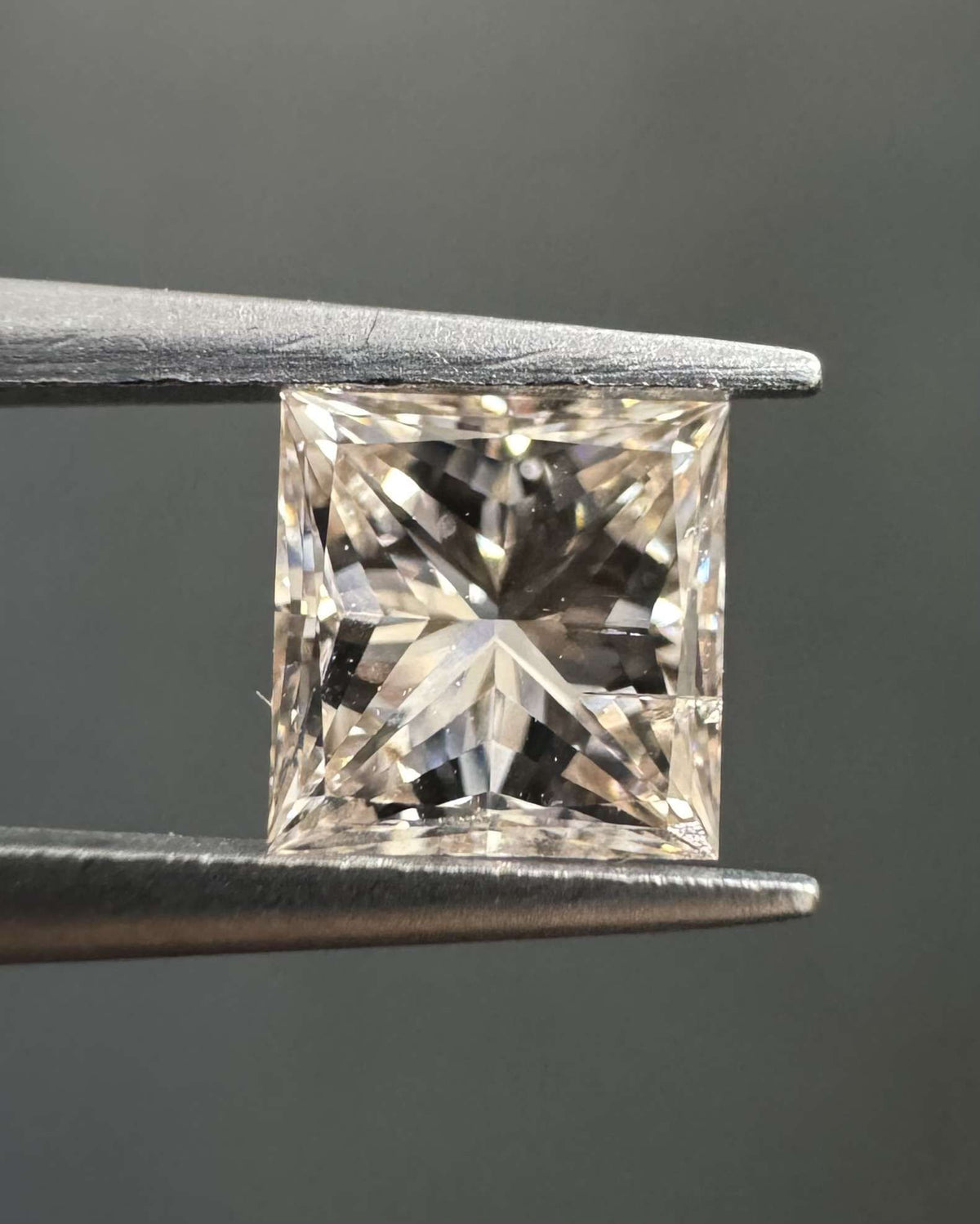 Square Fancy Light Pinkish Brown Natural Diamond 0.65ct loose diamond