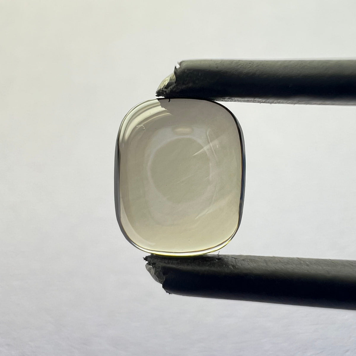Cushion Champagne Lab-grown Diamond 0.82ct VVS2 loose diamond