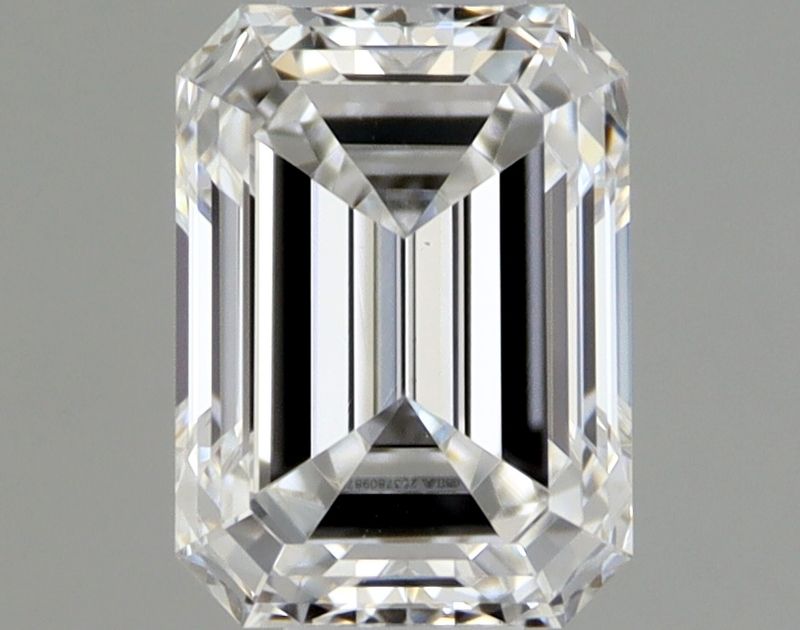 Emerald Natural Diamond 0.40ct D VS1