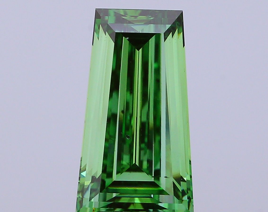 Tapered Baguette Fancy Vivid Green Lab-grown Diamond 4.43ct VS2 loose diamond