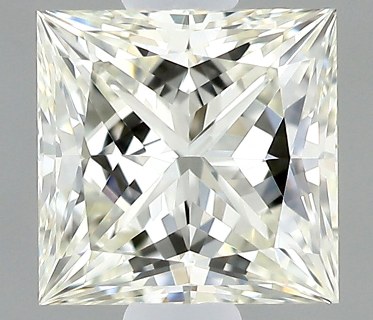 Princess Natural Diamond 0.40ct J IF
