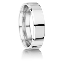 Bevelled Edges finish on a Platinum band