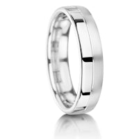 Half Matt, Half Polished finish on a Platinum band