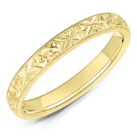 Hand Engraved Pattern 1 finish on a 9ct Yellow Gold band