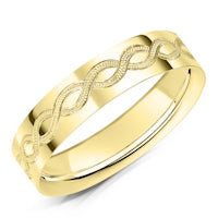 Hand Engraved Pattern 7 finish on a 9ct Yellow Gold band