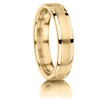 Matt Centre, Polished Edges finish on a 9ct Yellow Gold band
