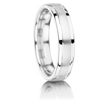 Matt Centre, Polished Edges finish on a Platinum band