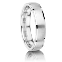 Matt Centre, Stepped Edges finish on a Platinum band